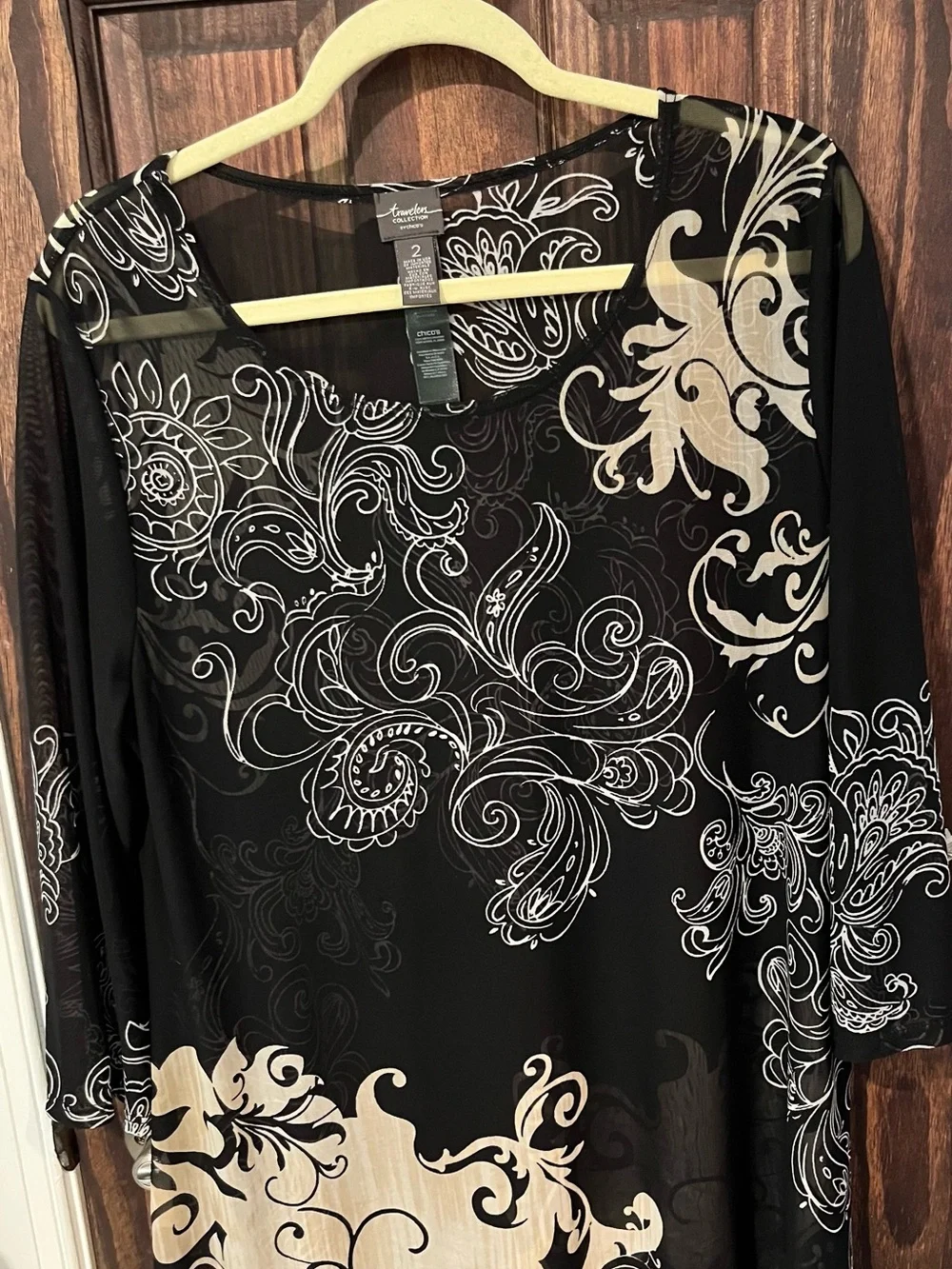 Chico’s Travelers Black & Cream Floral Swirl Tunic Top - Picture 1 of 4